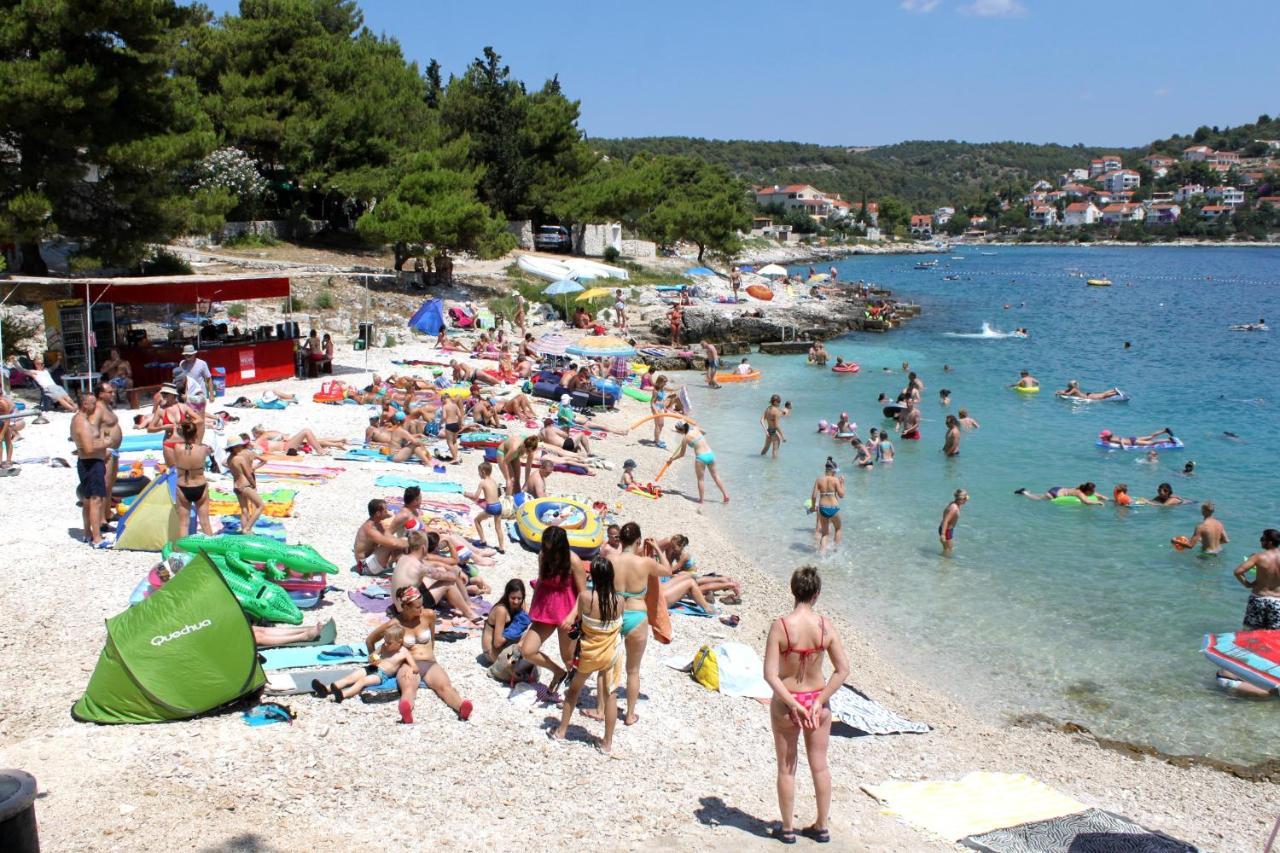 Apartments With A Parking Space Mavarstica, Ciovo - 12435 Trogir Exterior photo